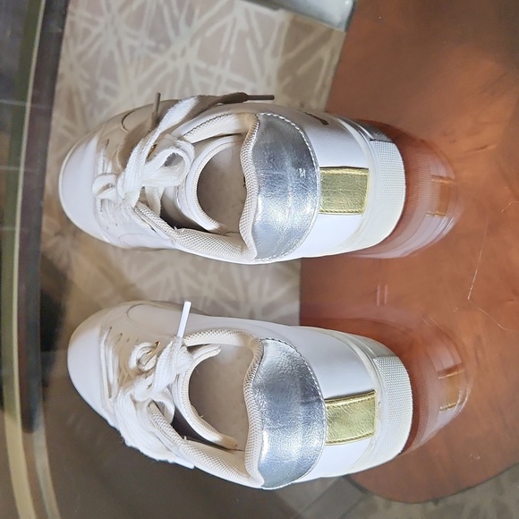 Gas shoes - Picture 2 of 2